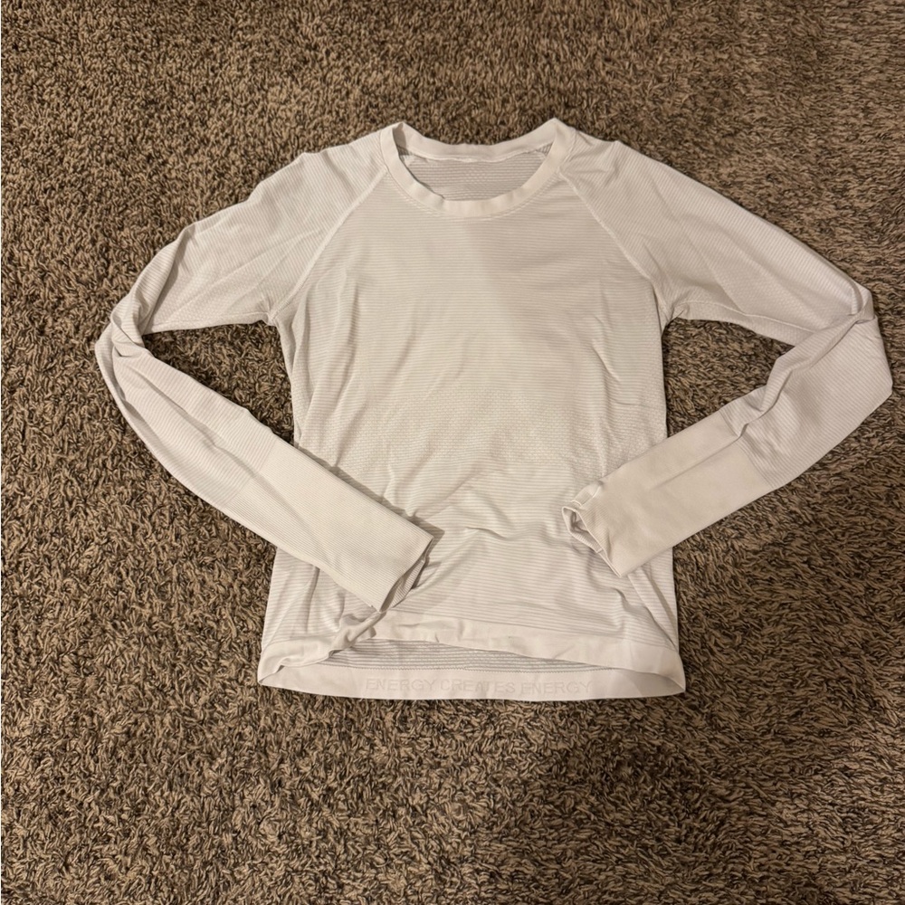 Lululemon Swiftly Tech Waist Length Long Sleeve